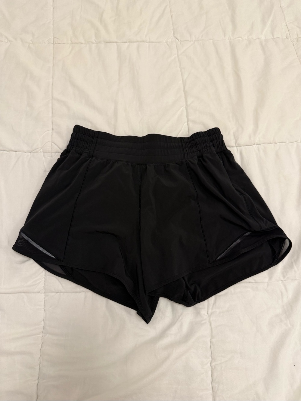 lululemon Hotty Hot Shorts 4” - Picture 2 of 2